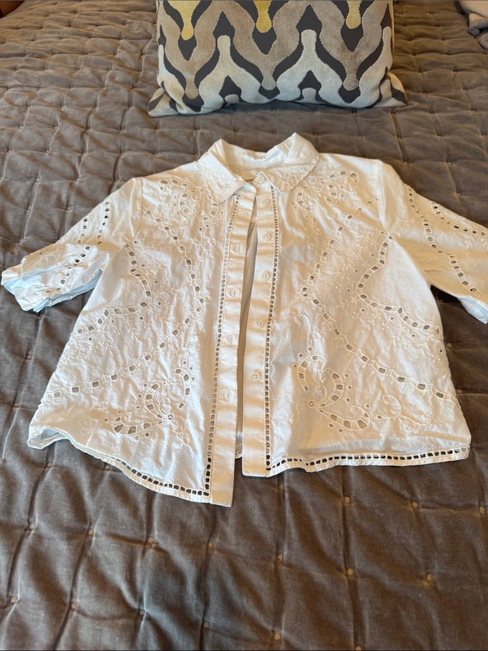 Zara White Eyelet Button-Up Blouse XS